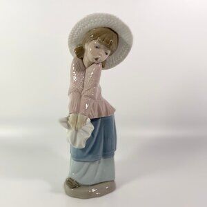 LLadro Nao Girl in Pink Poncho & Bonnet 9" inches pretty figurine